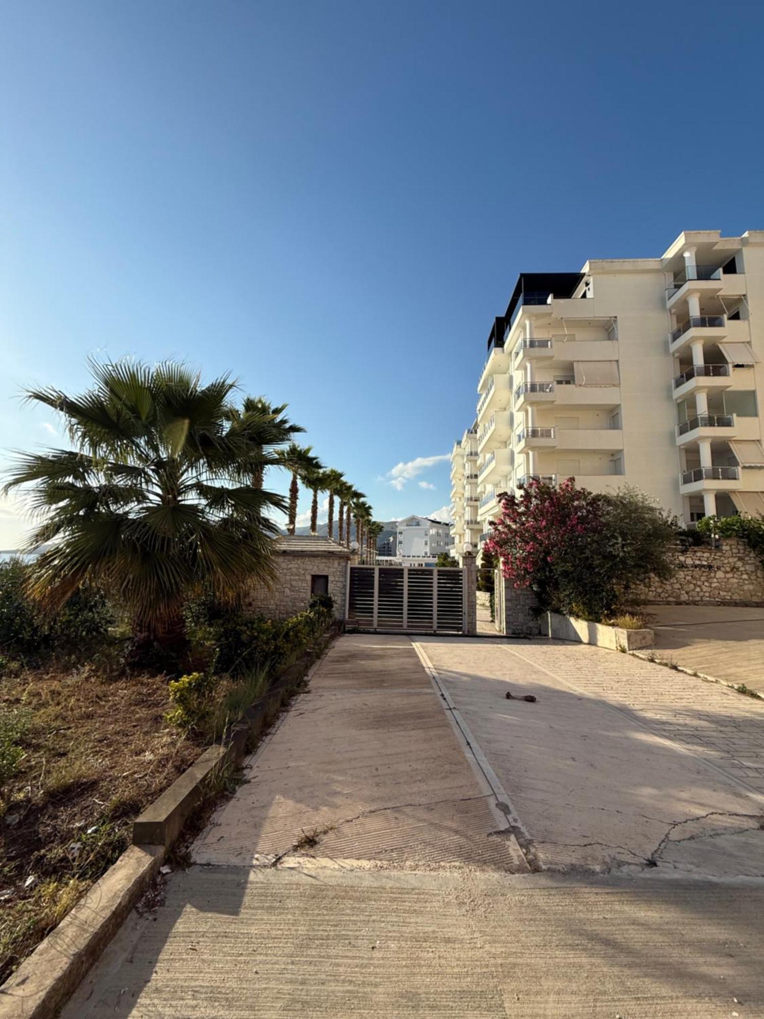 Limani Deluxe Apartments Sarandë Eksteriør billede