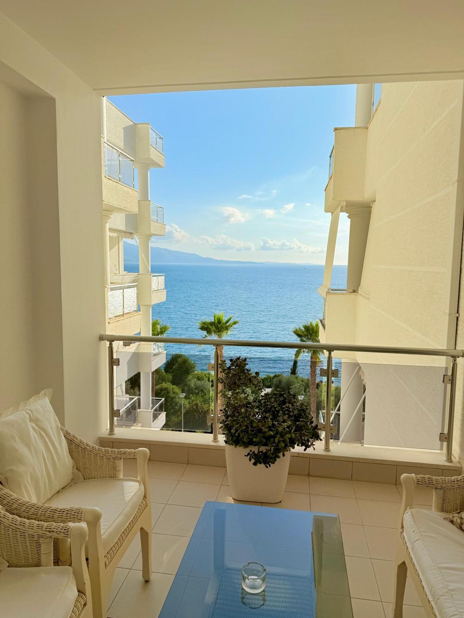 Limani Deluxe Apartments Sarandë Eksteriør billede