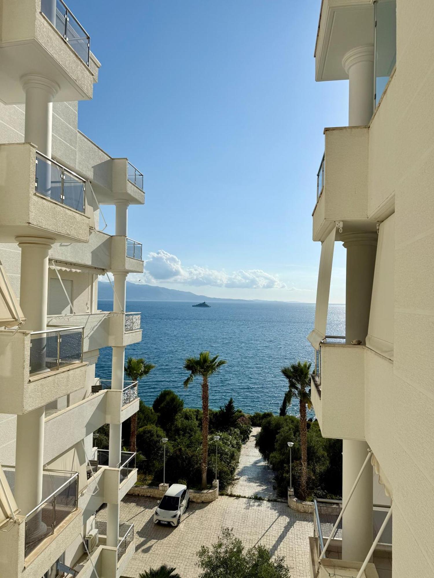 Limani Deluxe Apartments Sarandë Eksteriør billede