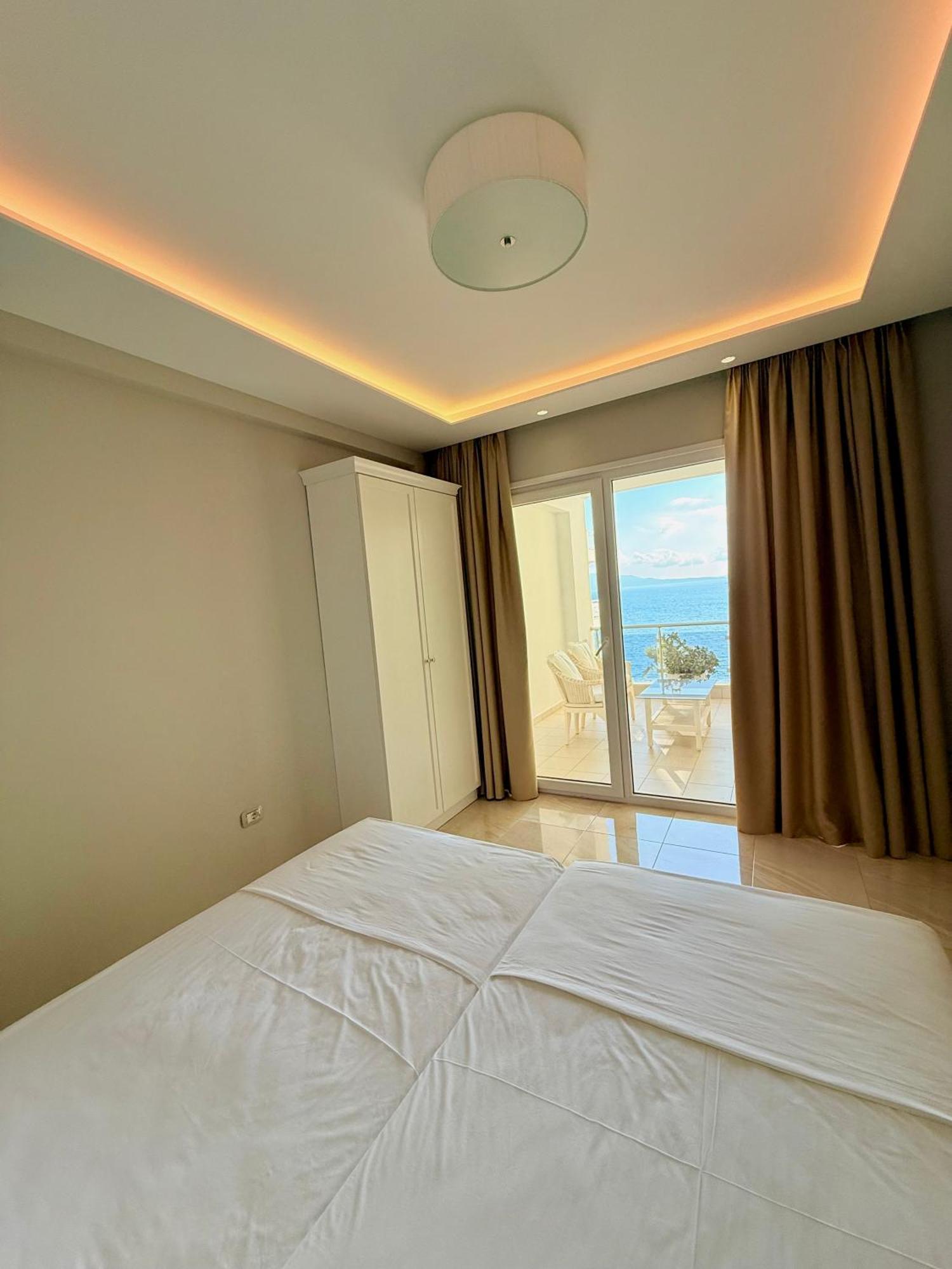 Limani Deluxe Apartments Sarandë Eksteriør billede
