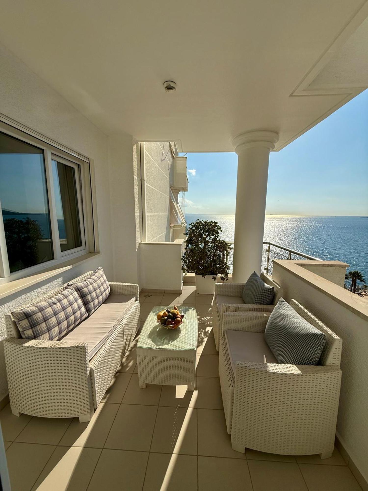 Limani Deluxe Apartments Sarandë Eksteriør billede